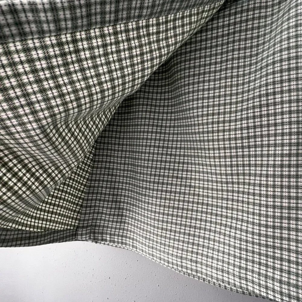 John Galt Brandy Melville Plaid Wrap Mini Skirt sz S Green White Buckle Closure - Picture 3 of 4